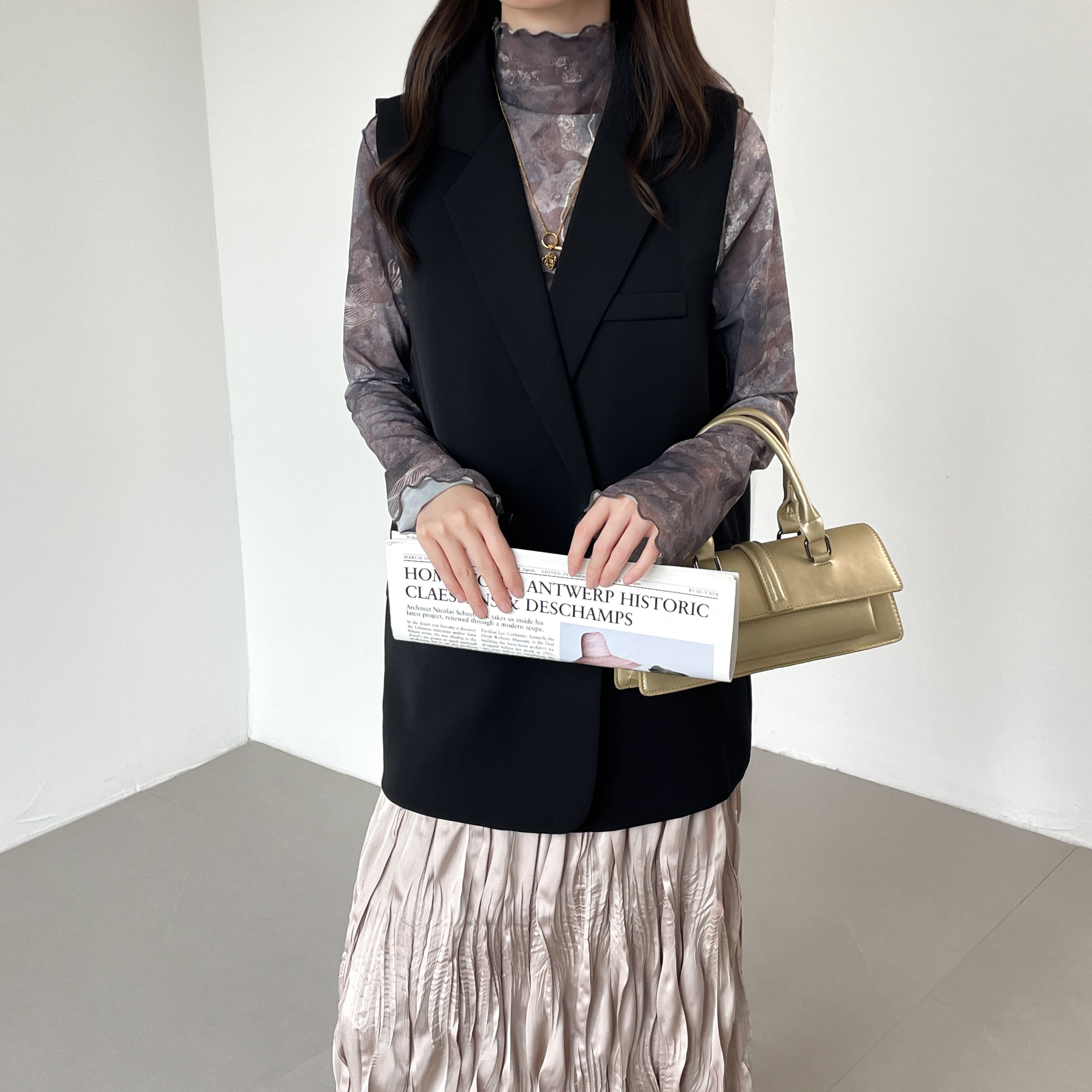BEIGE リネン100％ ベルト付き 4ポケットベルテッドジレ 麻 ブラック 000000088776-03-m.jpg?t=