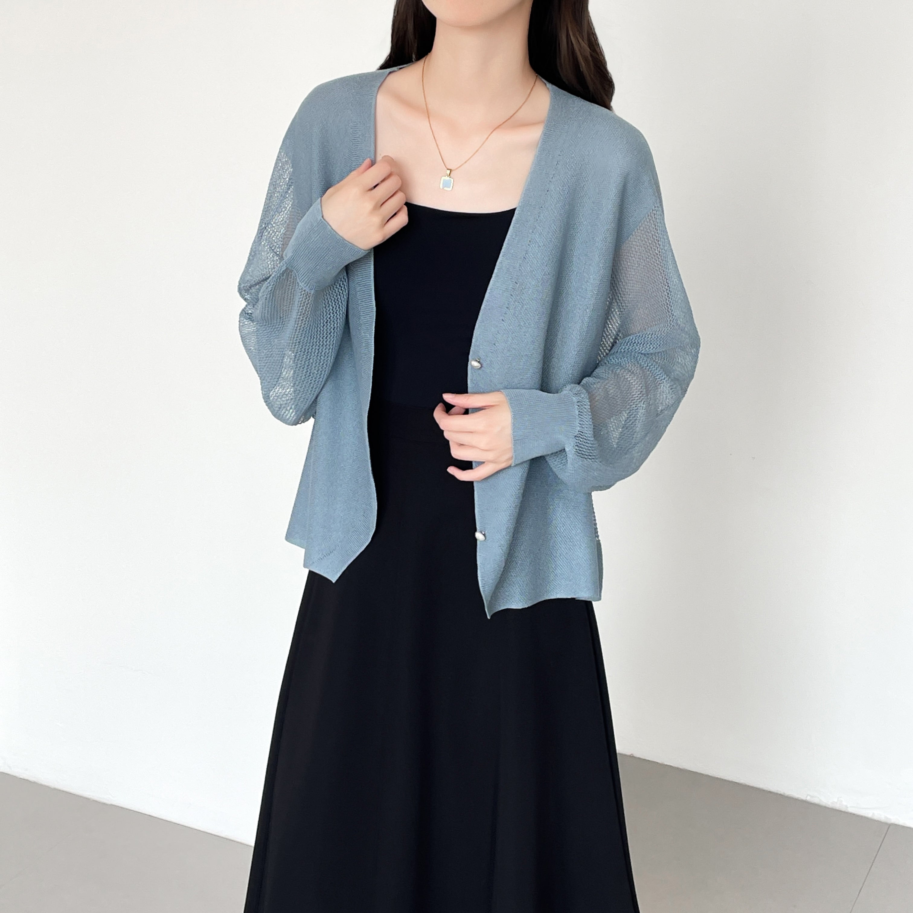 新品タグ付き★ sono ビッグパール　カーディガン　ネイビー Sono - 完売品 22FW sono ネイビー ビッグパールニット