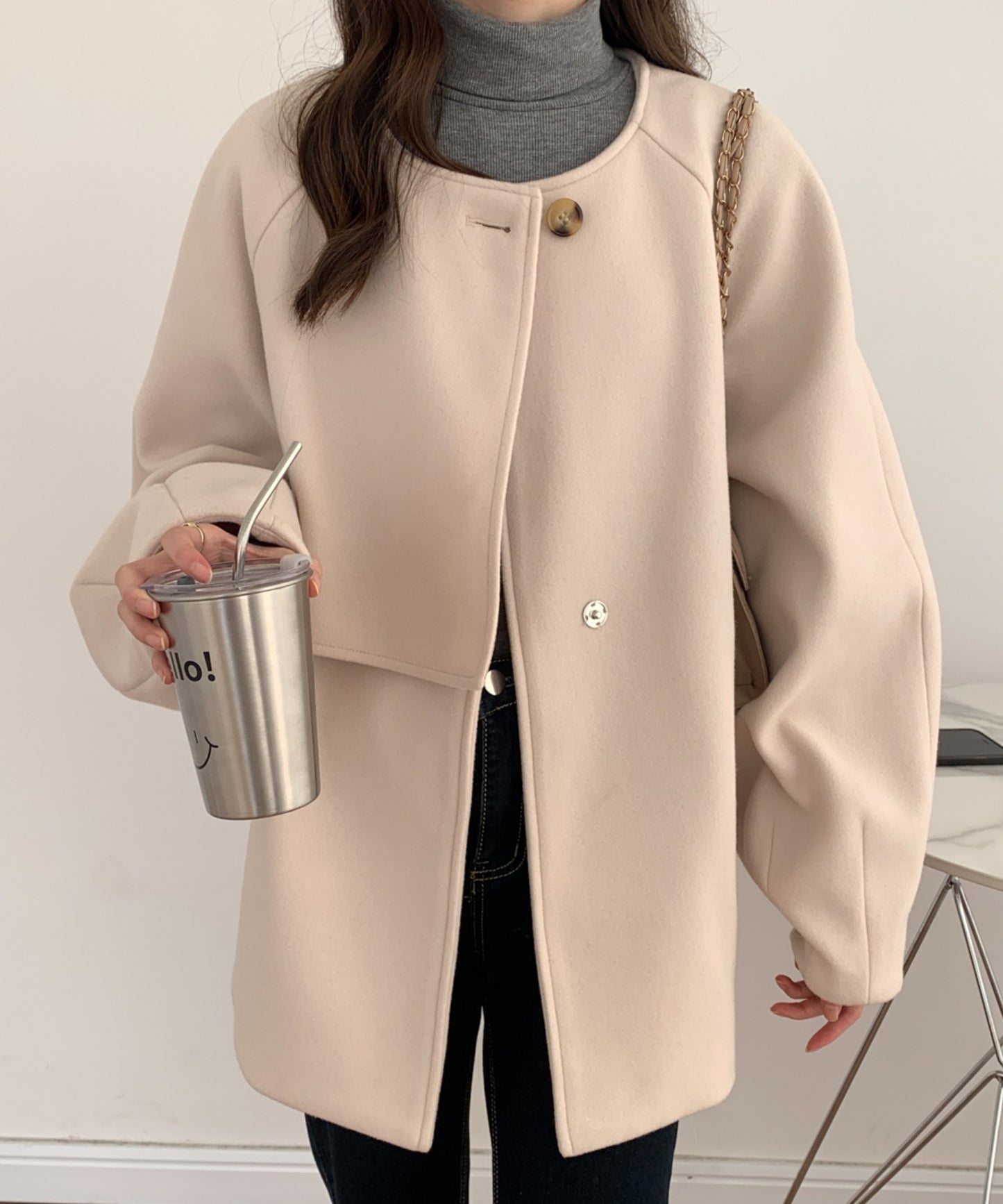 ノーカラーケープショートコート