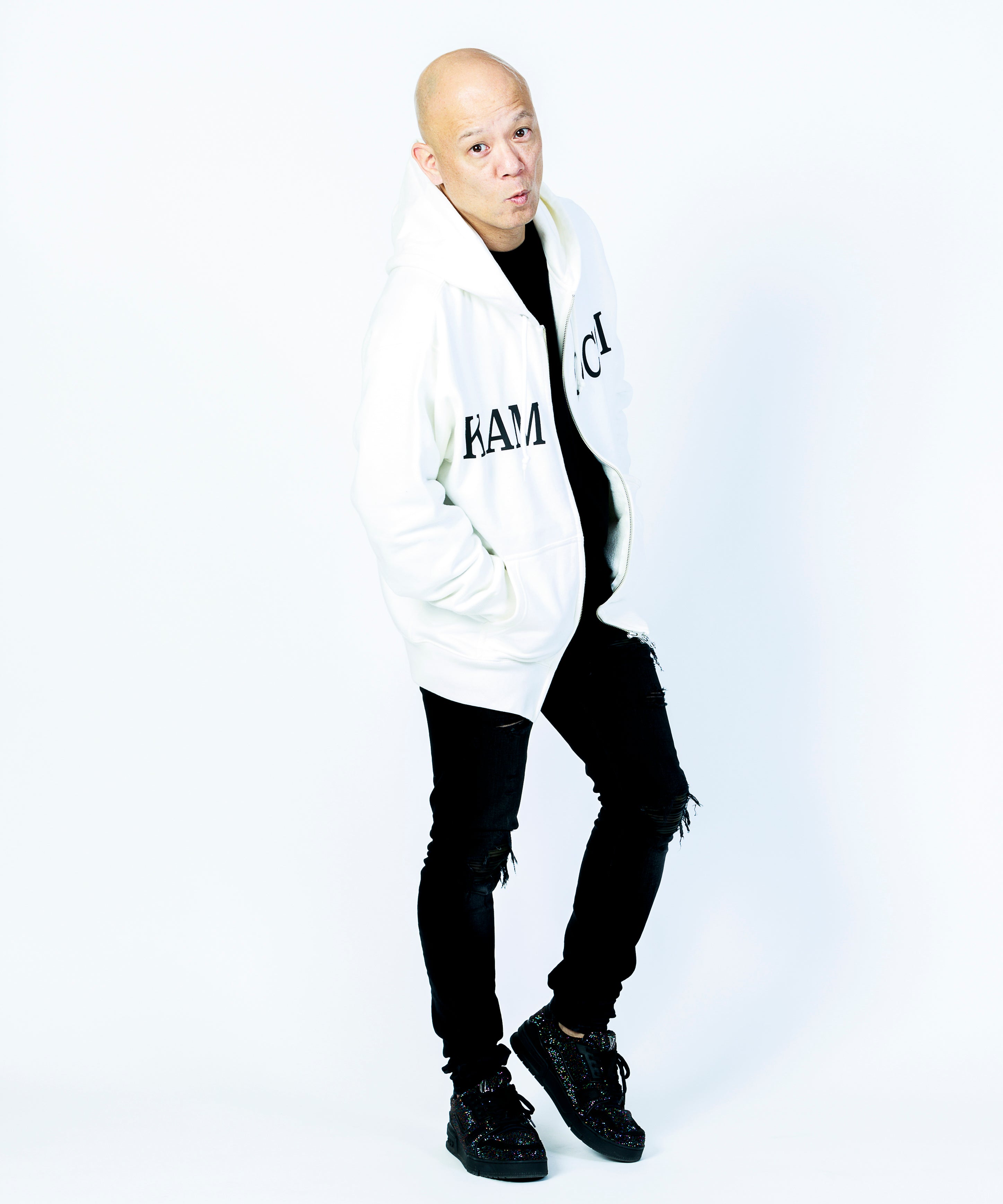 ブラック ジップアップパーカー ロゴプリント ロゴプリントジップアップパーカー – ABITOKYO （ アビトーキョー