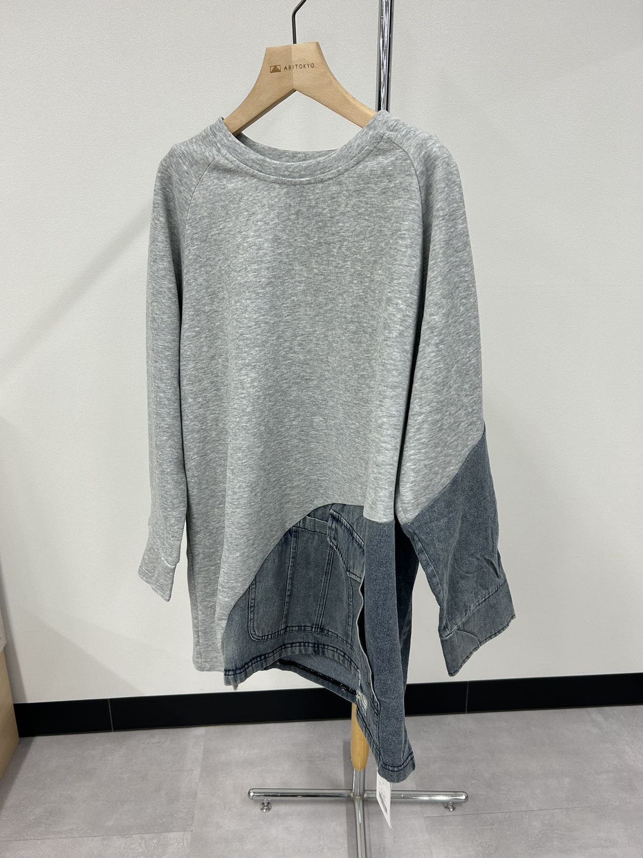 専用【新品】ABITOKYO デニムドッキングジャケット＆ブルオーバー ☆フロントジップデニムドッキングワンピース – ABITOKYO
