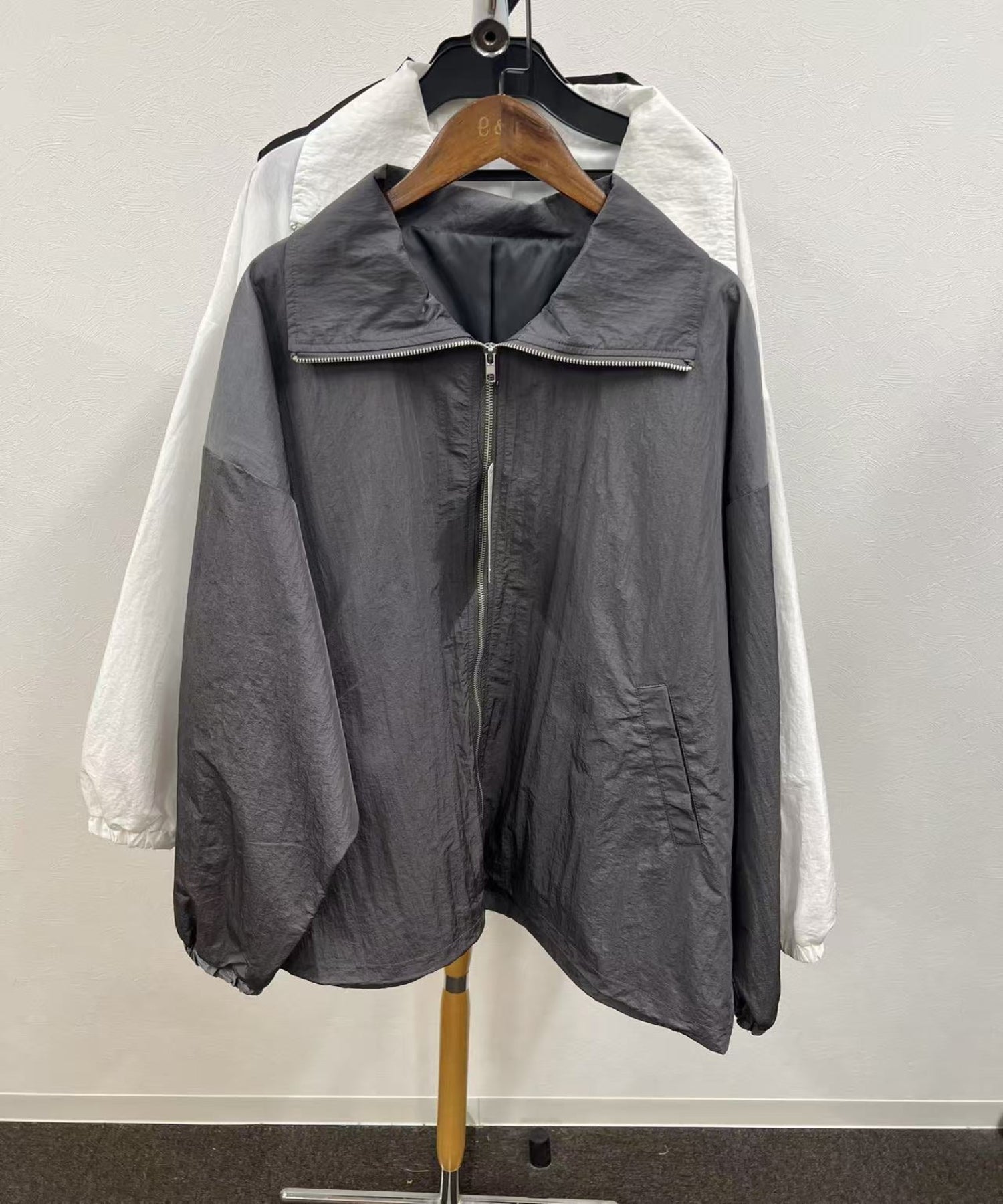専用【新品】ABITOKYO デニムドッキングジャケット＆ブルオーバー セール】オーバーサイズデニムジャケット（デニムジャケット